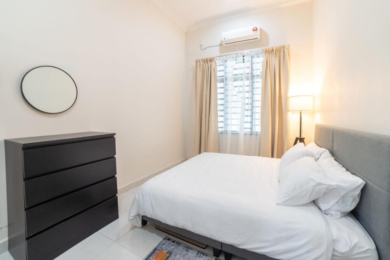 Hilmera Guesthouse Kuantan Exterior photo